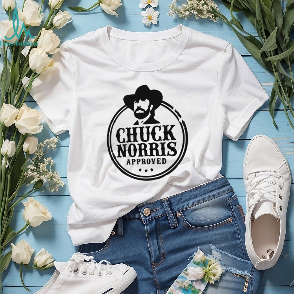 Chuck Norris Approved Retro Circle Logo Graphic T Shirt