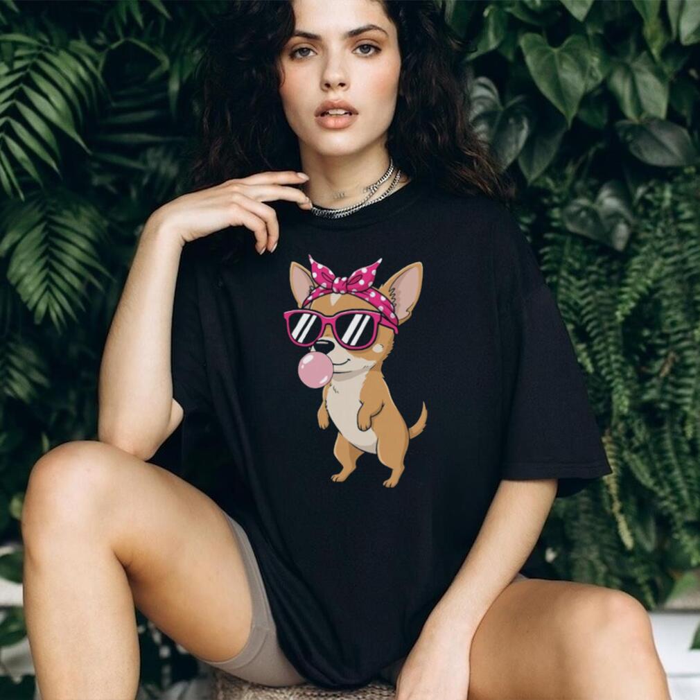 Cool Chihuahua Girl with Sunglasses and Pink Bow Bubblegum T Shirt