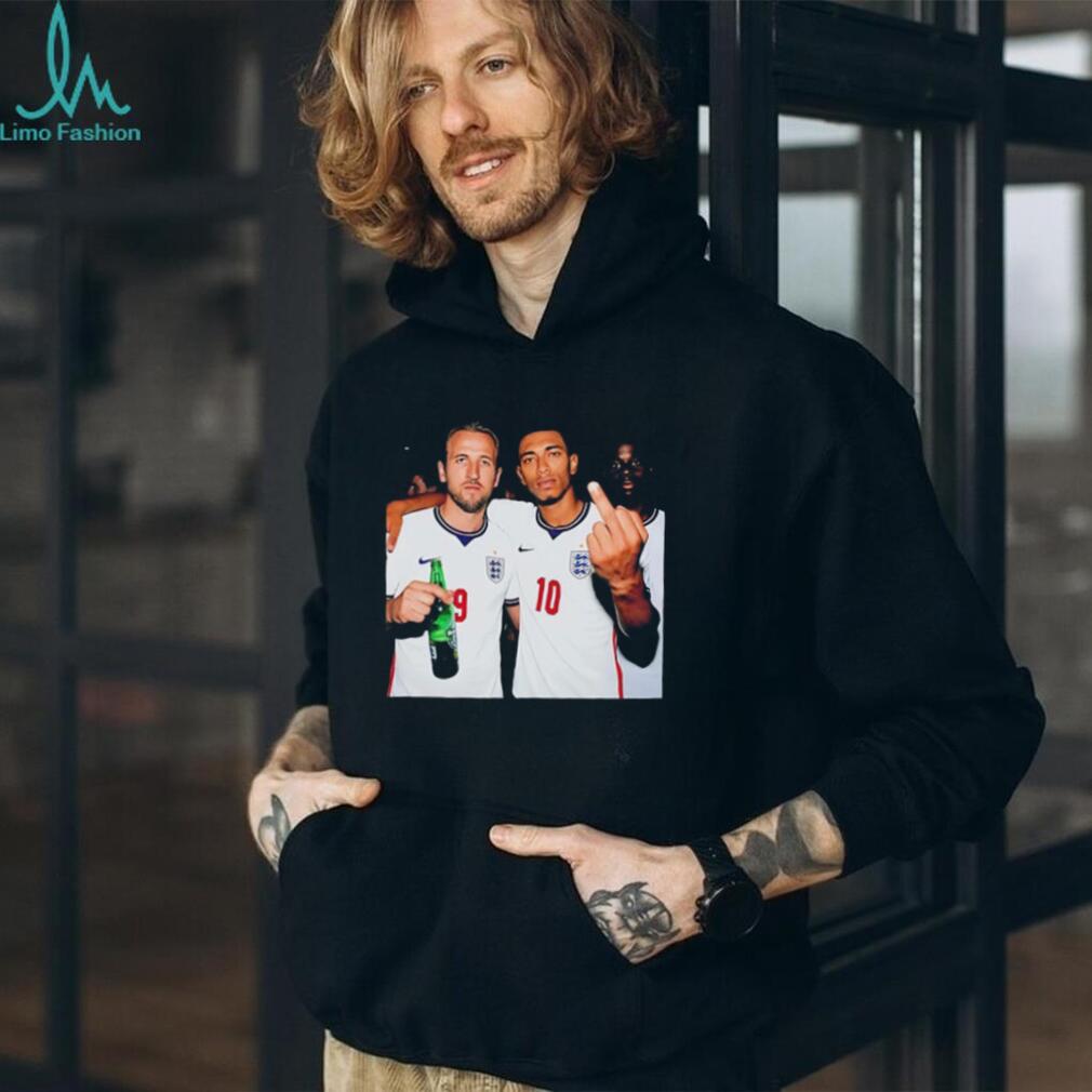 Harry Kane and Jude Bellingham England 2026 World Cup middle finger shirt