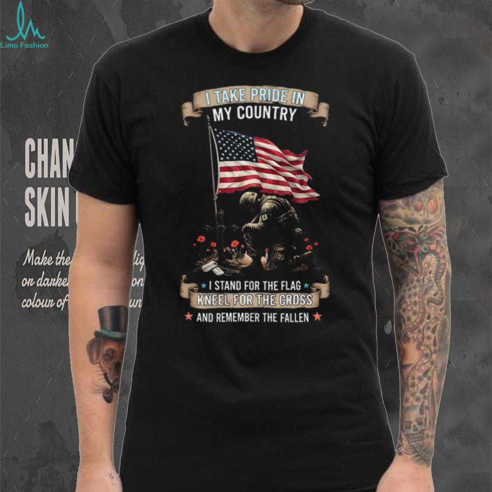 Patriotic Veteran Kneeling at Cross American Flag Memorial T Shirt
