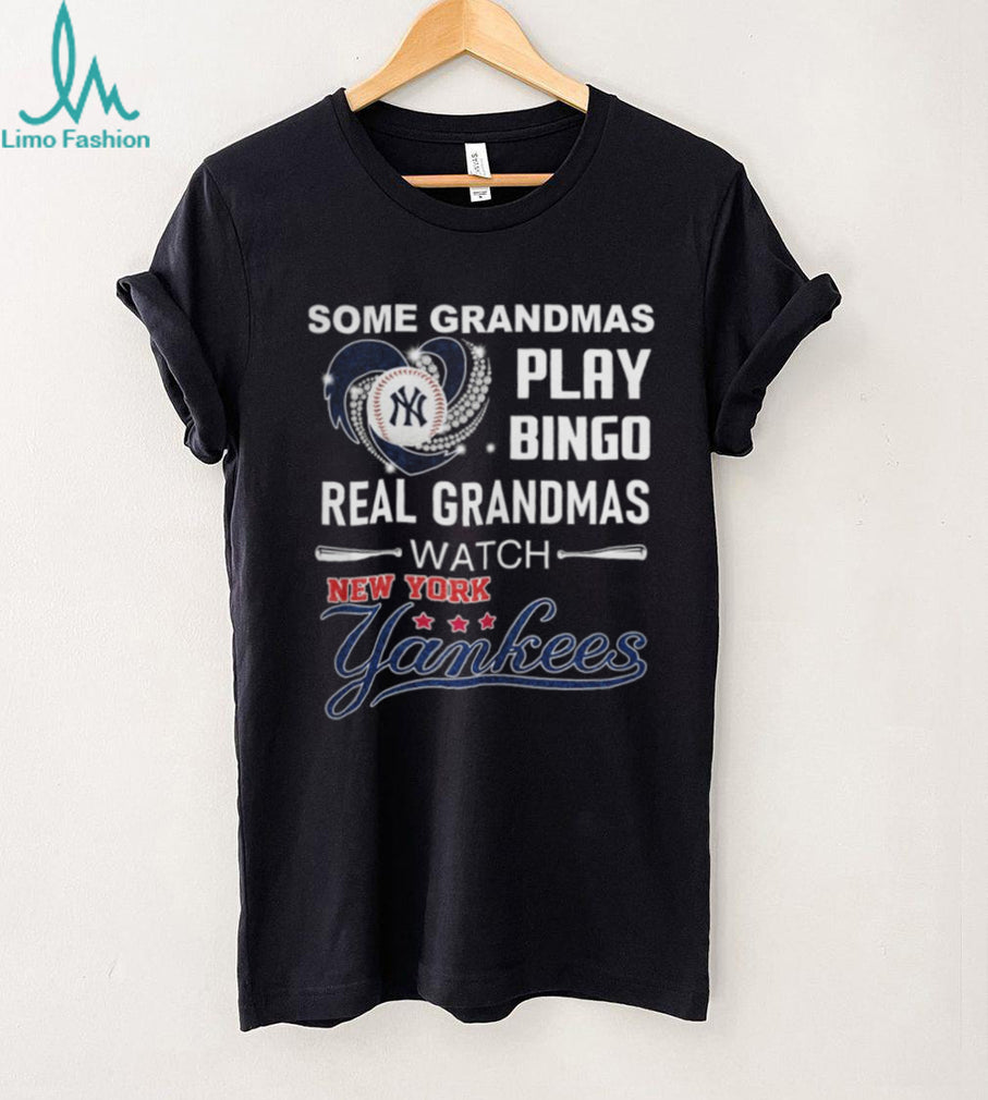 Real Grandmas Watch New York Yankees Baseball Fan T Shirt