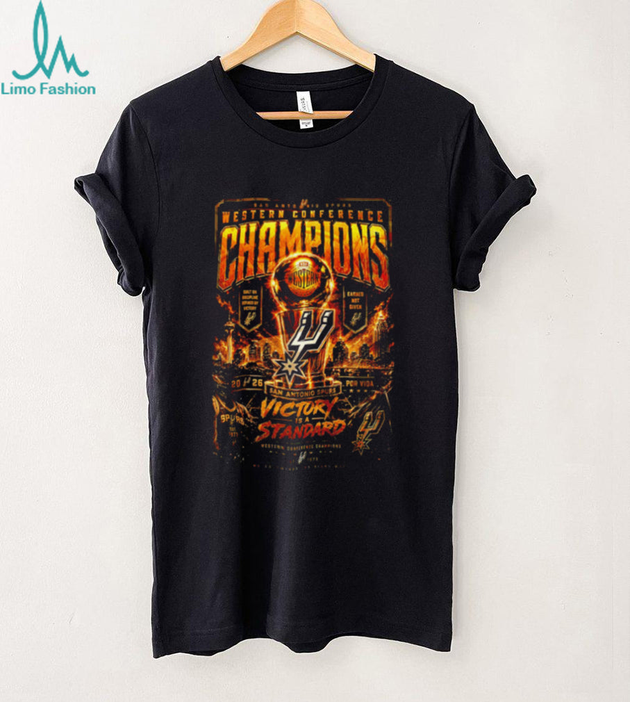 San Antonio Spurs 2026 Western Conference Champs Por Vida Victory is a Standard trophy shirt