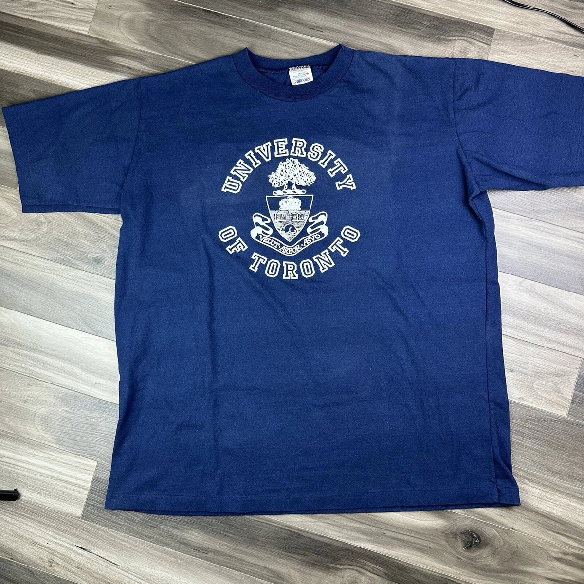 Vintage 90s University of Toronto Brooks Size XL Made In Canada Rare Unisex , , , Long Sleeve Tee